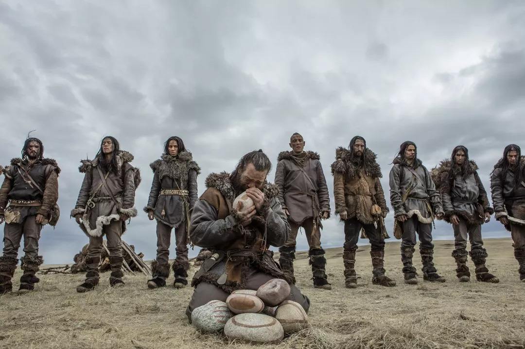 2018《阿尔法：狼伴归途》2700字，7分钟剧情解说稿