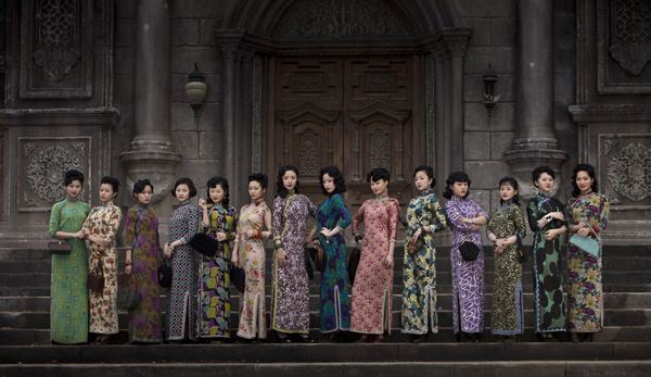 2011战争片《金陵十三钗》2900字，9分钟剧情解说稿